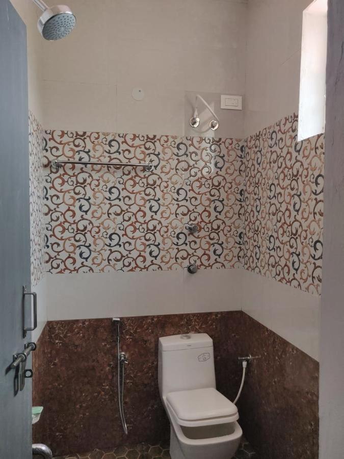 Trippr Chikkamagaluru Hostel จิกมากาลูร์ ภายนอก รูปภาพ