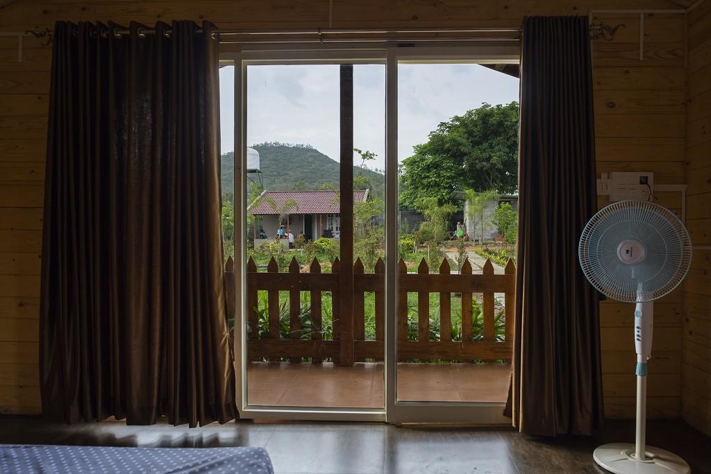 Trippr Chikkamagaluru Hostel จิกมากาลูร์ ภายนอก รูปภาพ