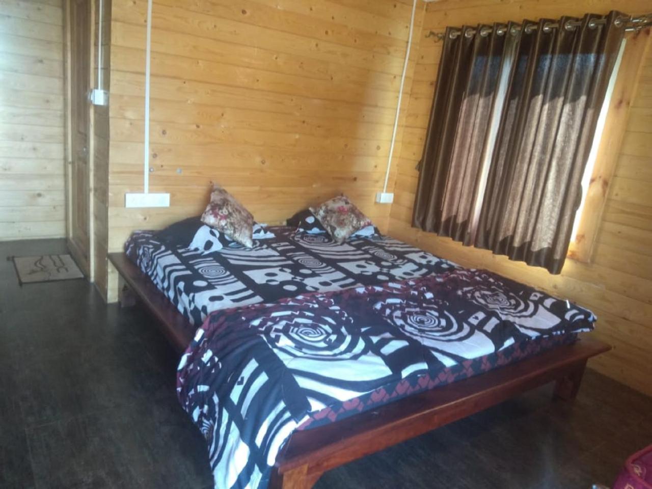 Trippr Chikkamagaluru Hostel จิกมากาลูร์ ภายนอก รูปภาพ